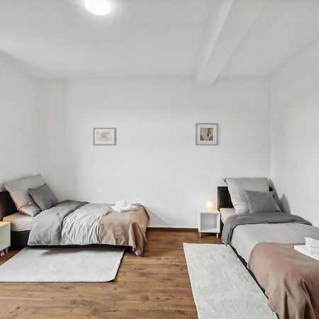 Wupper Home Ii, Top Lage Ideal Fuer Geschaeftsleute, Monteure, Familien, 3 Zimmer, Flachbild-Tv Wuppertal Exterior photo